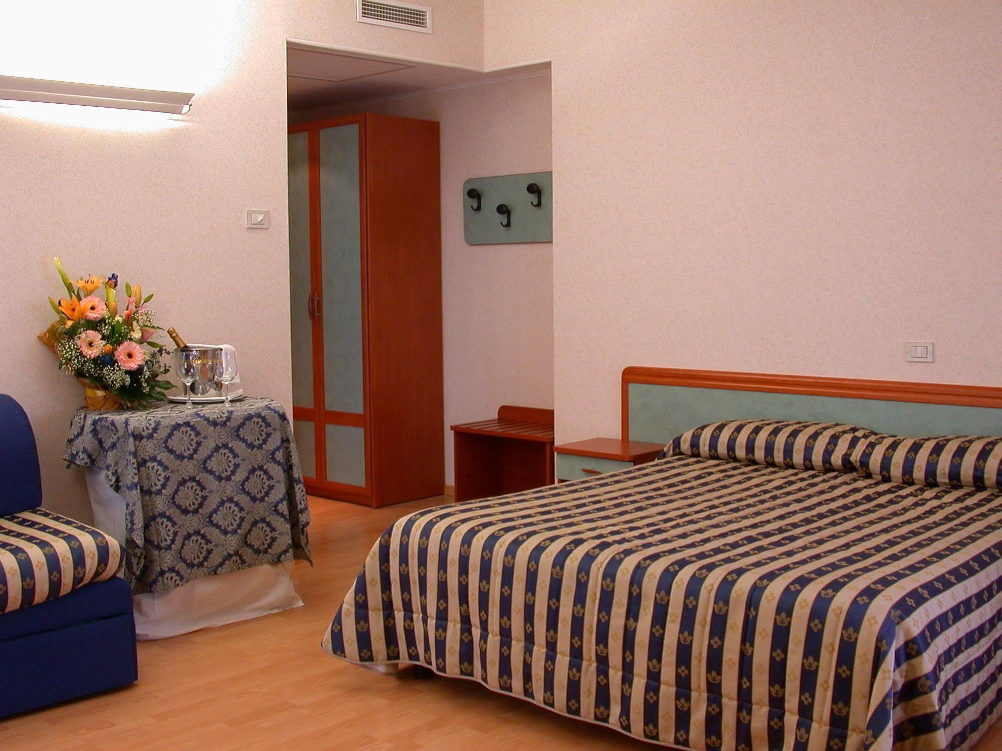 Hotel La Pergola Rionero in Vulture Esterno foto