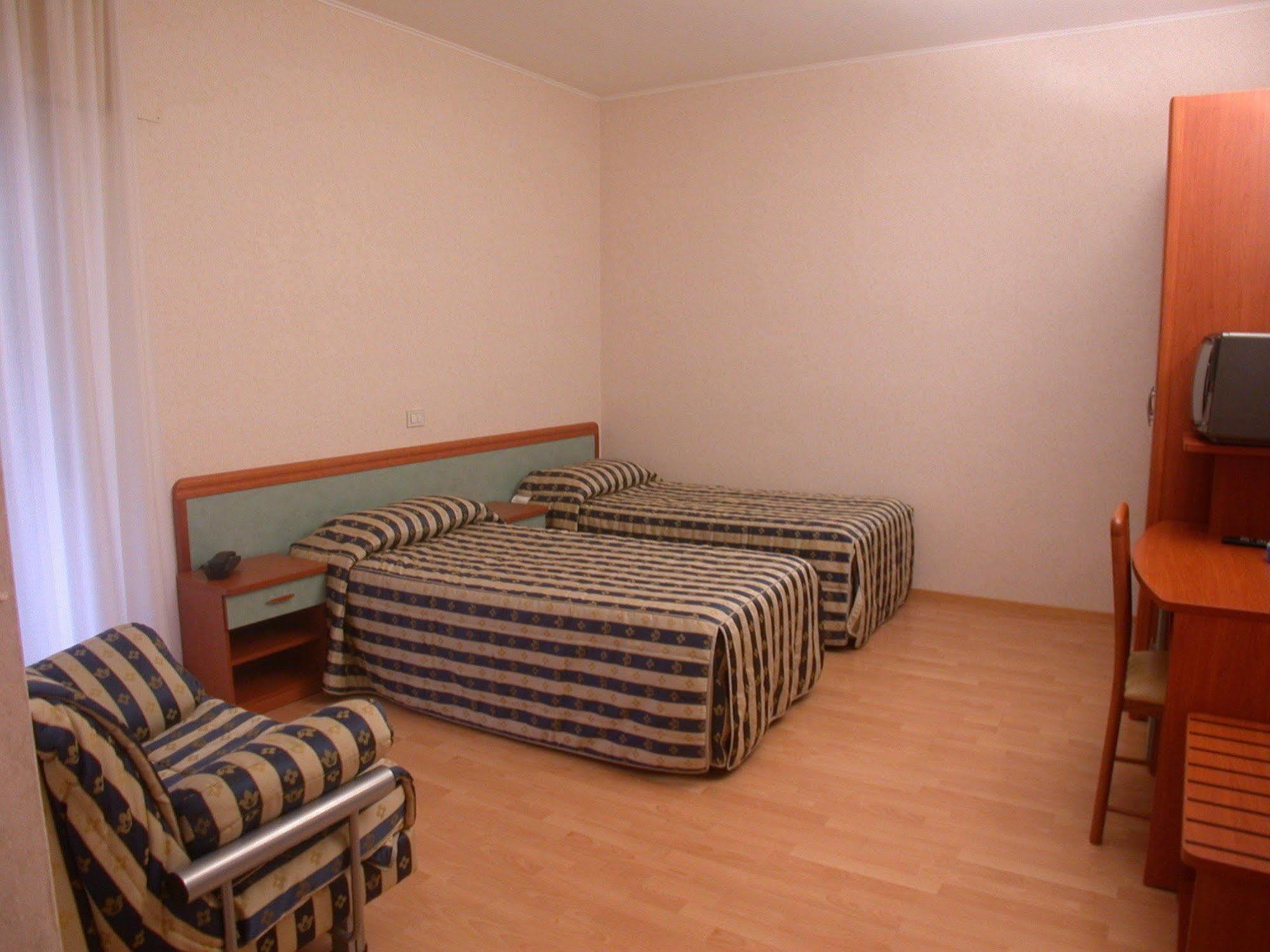 Hotel La Pergola Rionero in Vulture Esterno foto